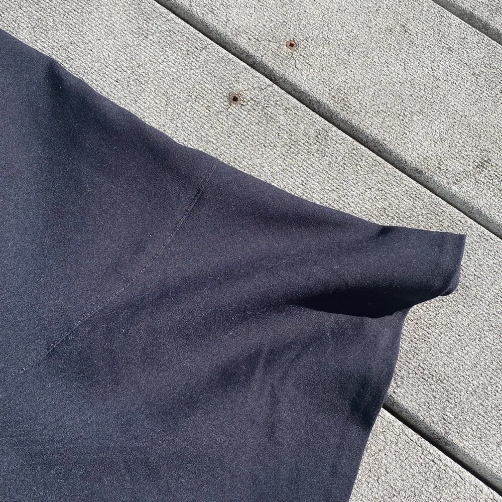 ❄️ Black Calvin Klein Pencil Skirt - Picture 2 of 4